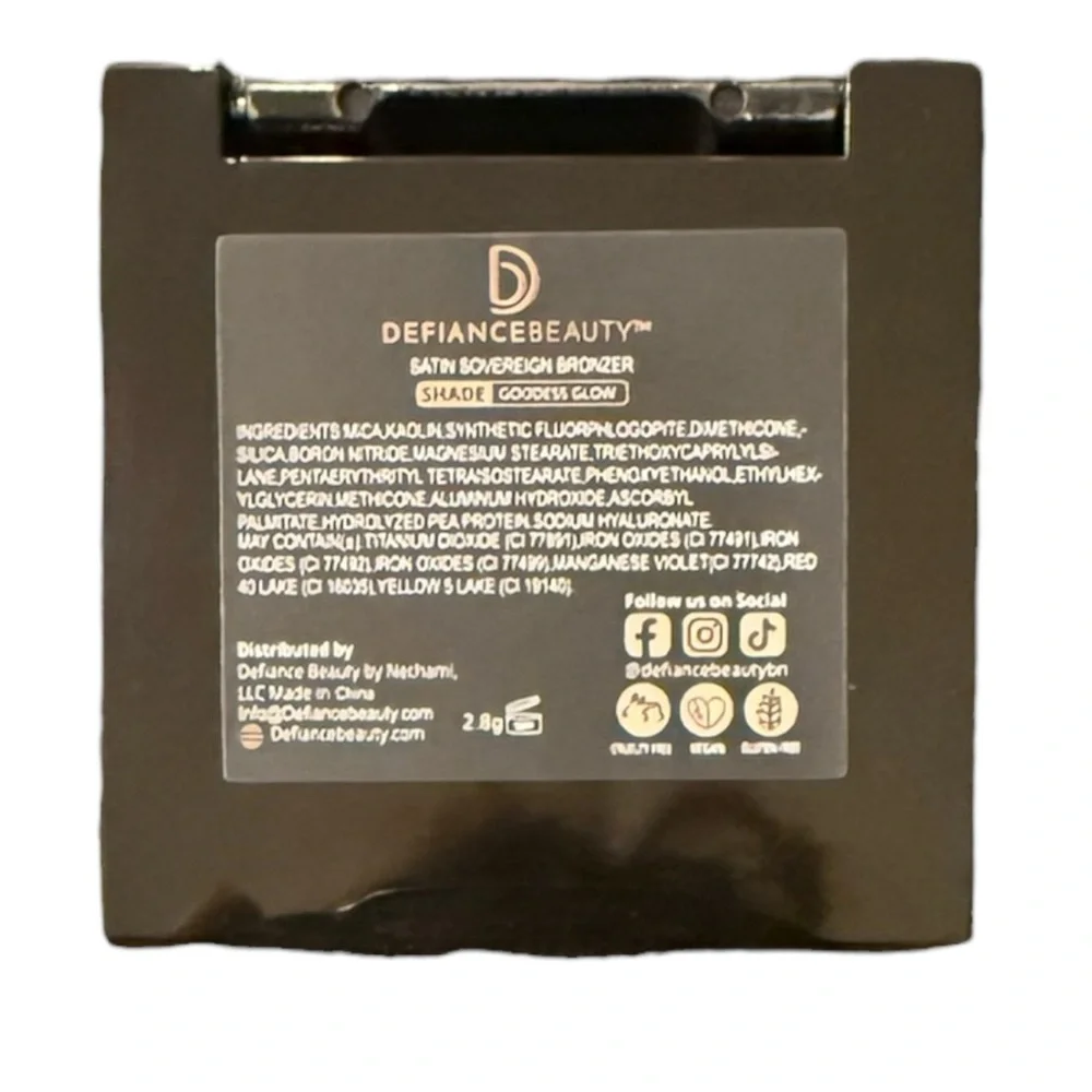 DEFIANCEBEAUTY Satin Sovereign Bronzer in Goddess Glow Terracotta Travel Size